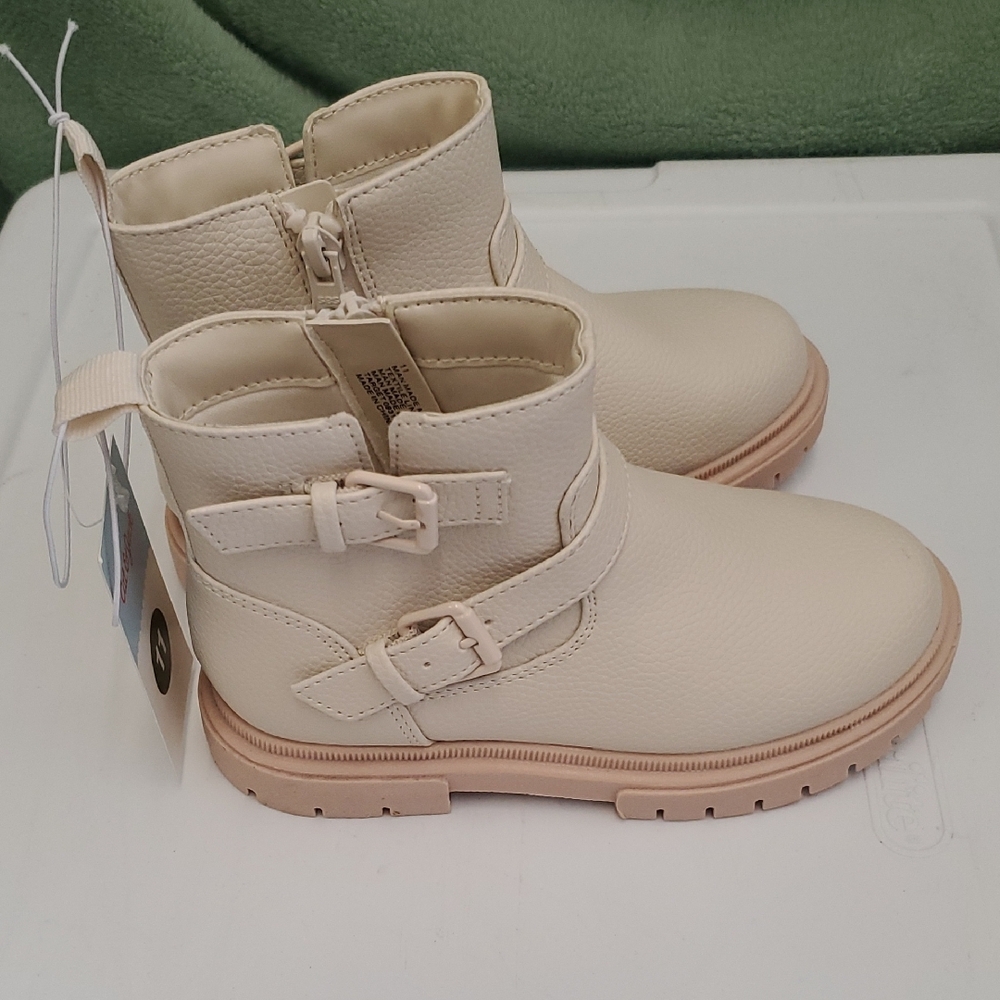 Cat & Jack Cream Kids Boots - Picture 4 of 6